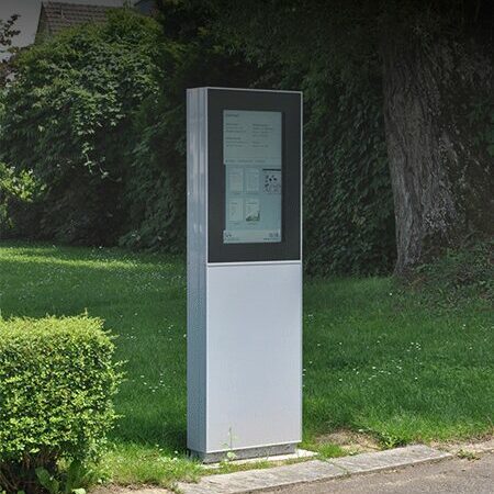 Outdoor-totem-borne-tactile-exterieur-11